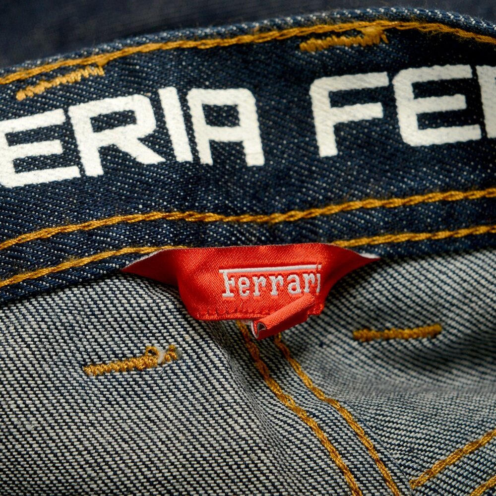 Scuderia Ferrari Men's 5 Pockets Blue Wash Straight Leg Jeans US 30 IT 46 - Picture 5 of 6